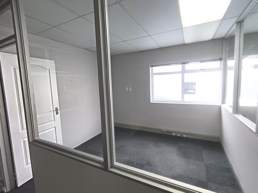 To Let Commercial Property for Rent in Lorraine Eastern Cape